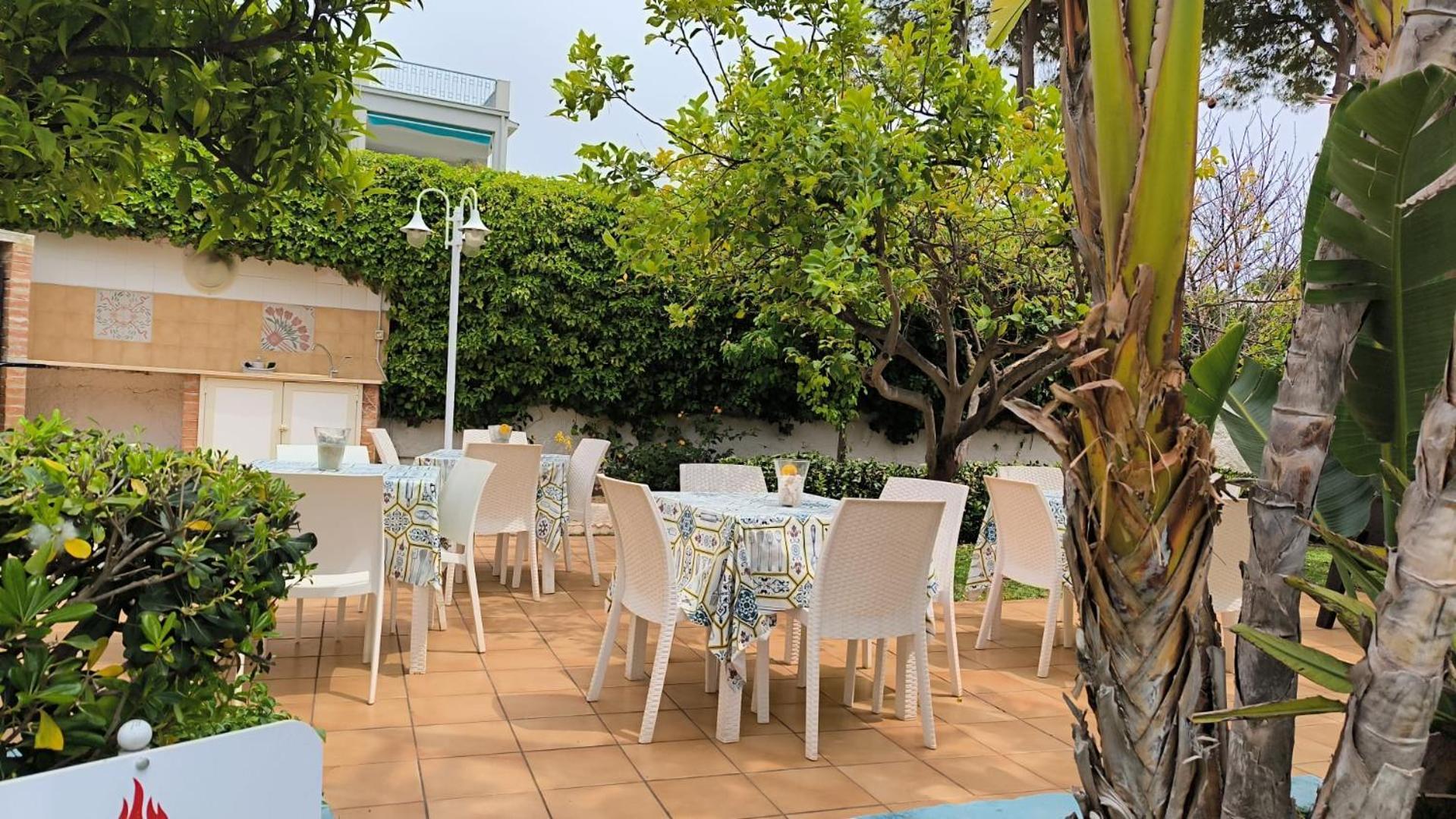Small Luxury Apartments Pool And Sea View - Stella Del Mare Fontane Bianche Exterior photo